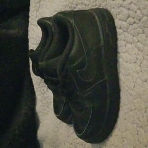 Nikes(black) Size:9c